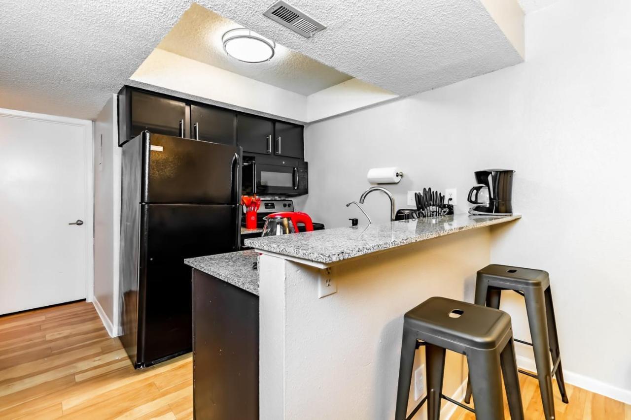 Efficiency 2Br King Bed Suites Next To Downtown Όστιν Εξωτερικό φωτογραφία