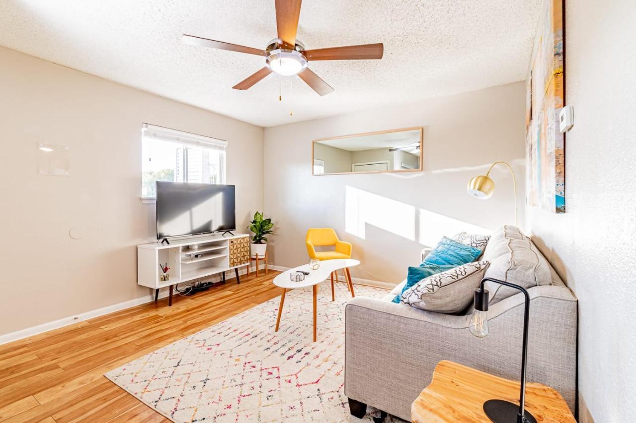 Efficiency 2Br King Bed Suites Next To Downtown Όστιν Εξωτερικό φωτογραφία